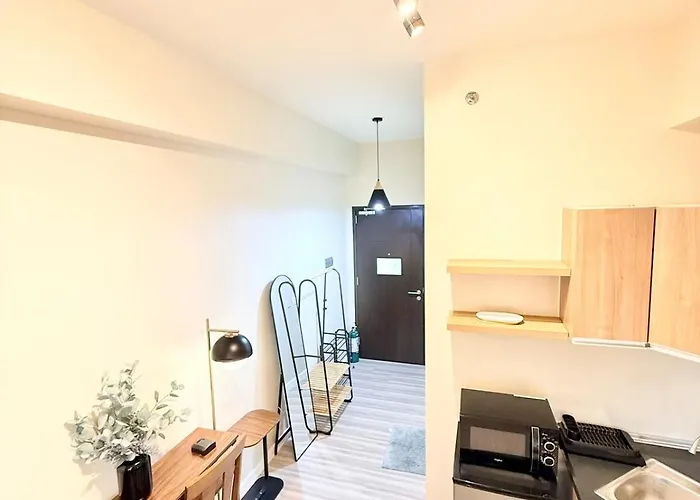 Modern At It Park View *