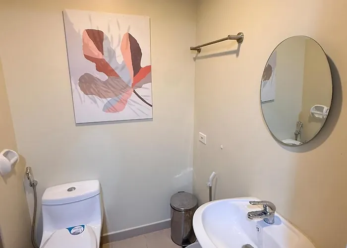 Modern At It Park View Apartment *